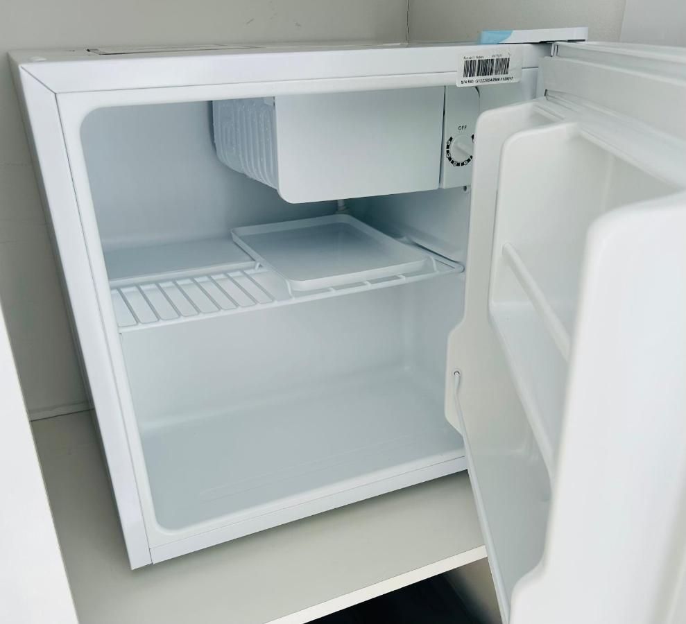 Meezee Pearl Double Bed Lodge With Free Parking Salford  Luaran gambar